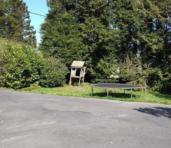 Laurel Manorhamilton